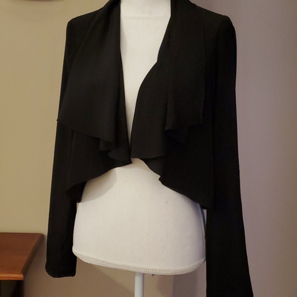 Shoulder blouse